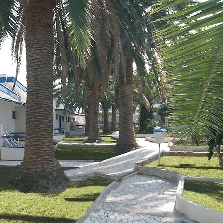 Hotel Gabbiano Сан Домино Екстериор снимка